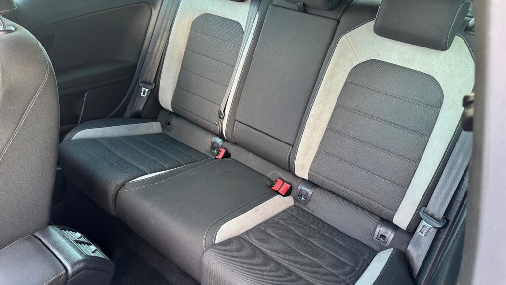 Used Volkswagen Golf 2014 for sale - 76841435: Photo 10