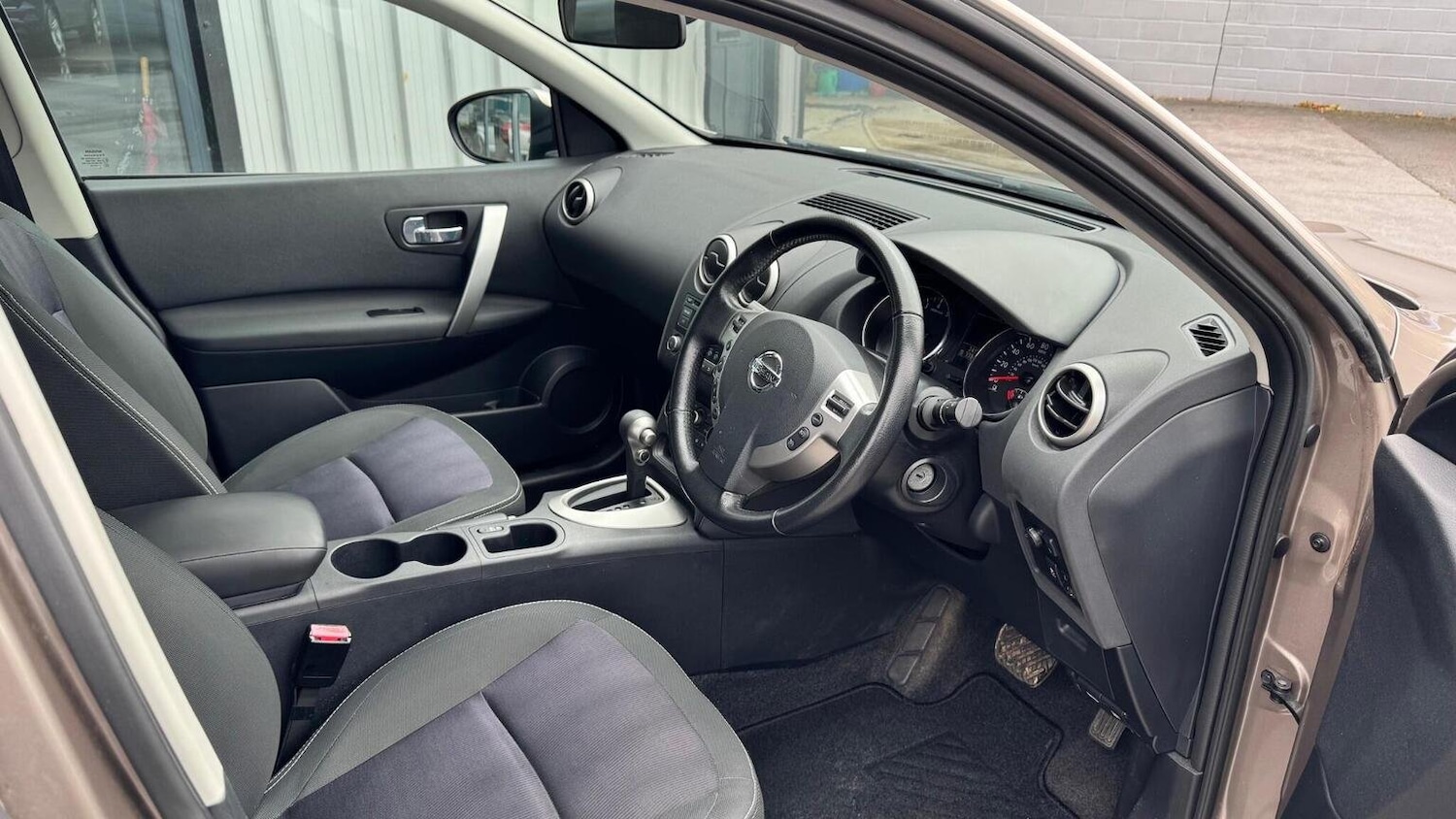 Used Nissan Qashqai 2013 for sale - 76471263: Photo 18