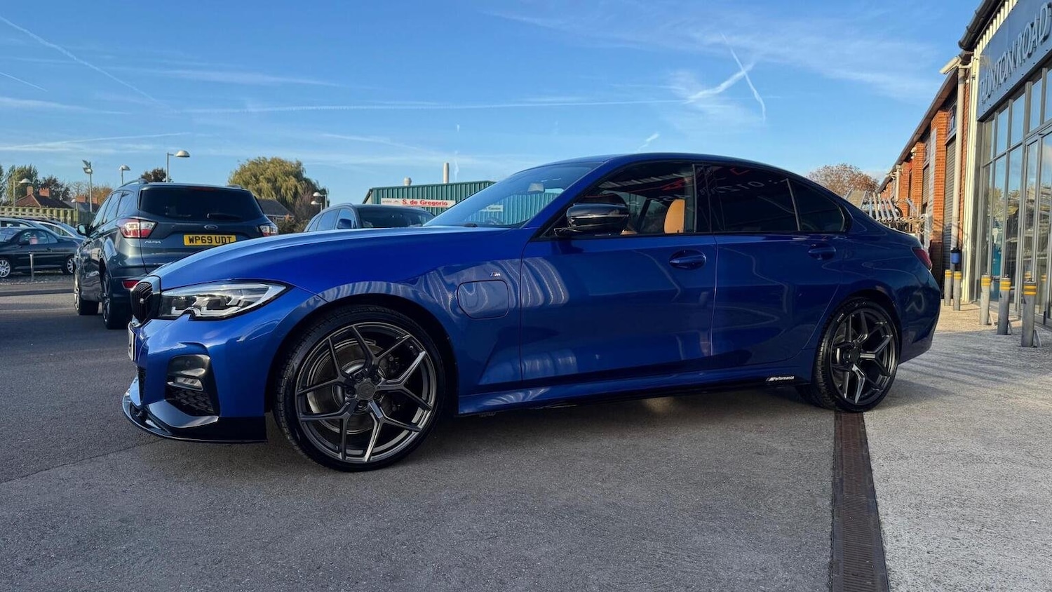 Used BMW 3 Series 2019 for sale - 76402193: Photo 3