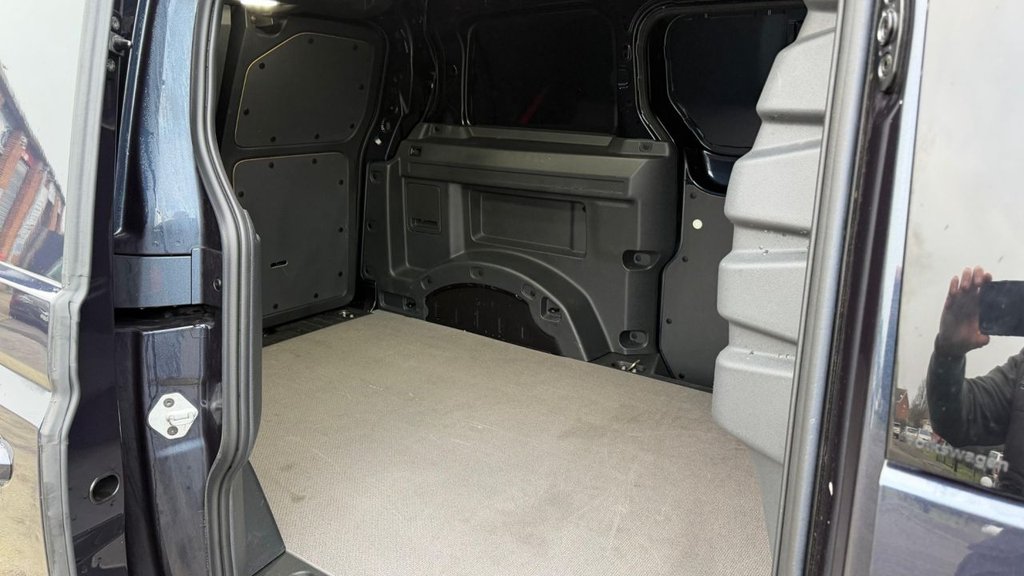 Used Volkswagen ID.Buzz 2023 for sale - 78002350: Photo 23