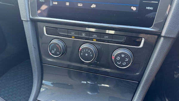 Used Volkswagen Golf 2018 for sale - 76097001: Photo 10