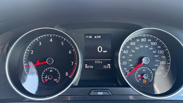 Used Volkswagen Golf 2018 for sale - 76097001: Photo 21