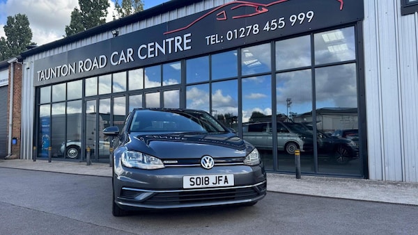Used Volkswagen Golf 2018 for sale - 76097001: Photo 2