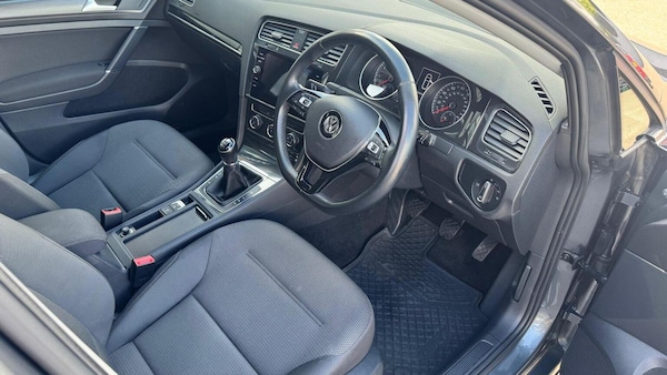 Used Volkswagen Golf 2018 for sale - 76097001: Photo 7