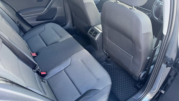 Used Volkswagen Golf 2018 for sale - 76097001: Photo 9