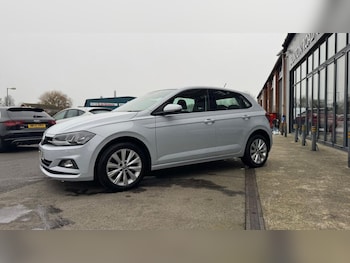 Used Volkswagen Polo 2020 for sale - 79394755: Photo