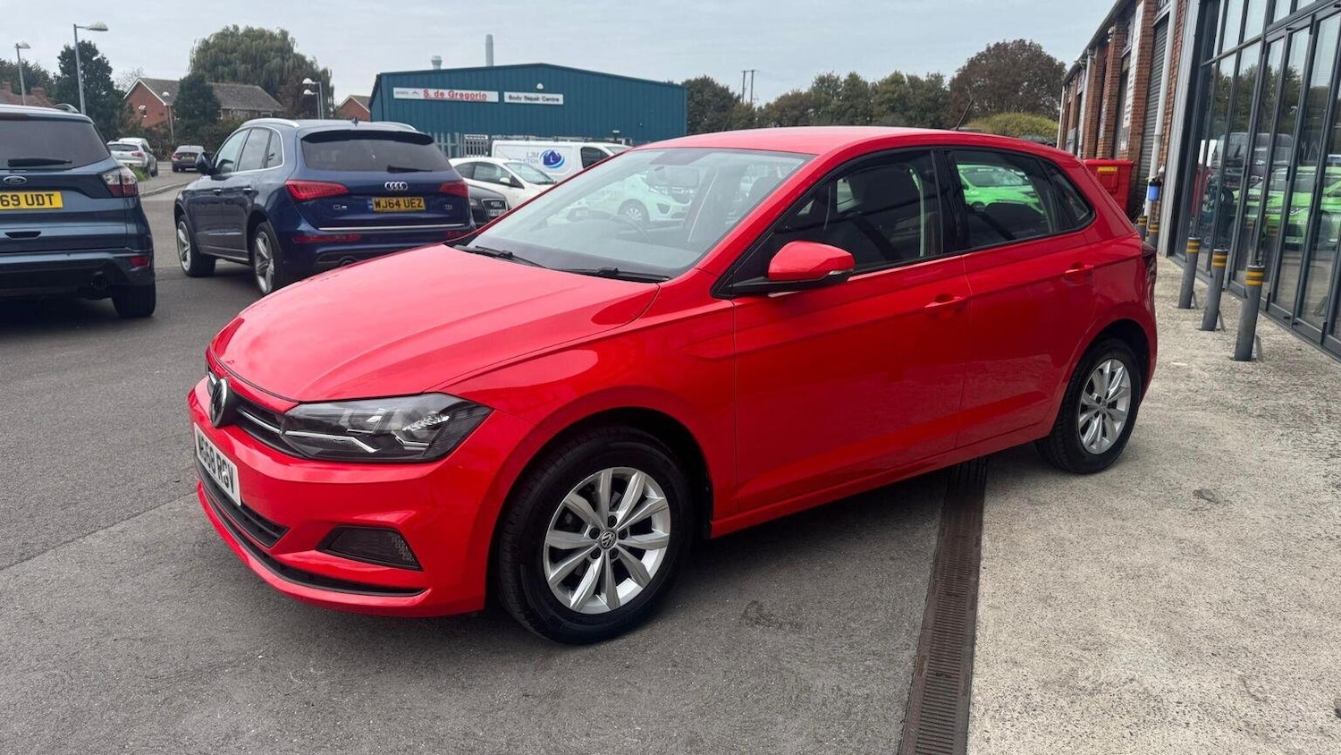 Used Volkswagen Polo 2018 for sale - 76178959: Photo 3