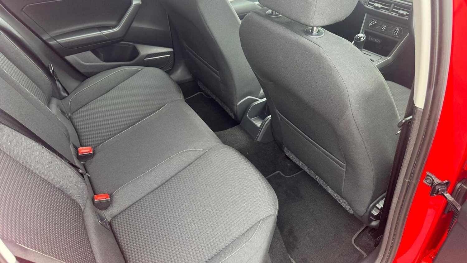 Used Volkswagen Polo 2018 for sale - 76178959: Photo 9