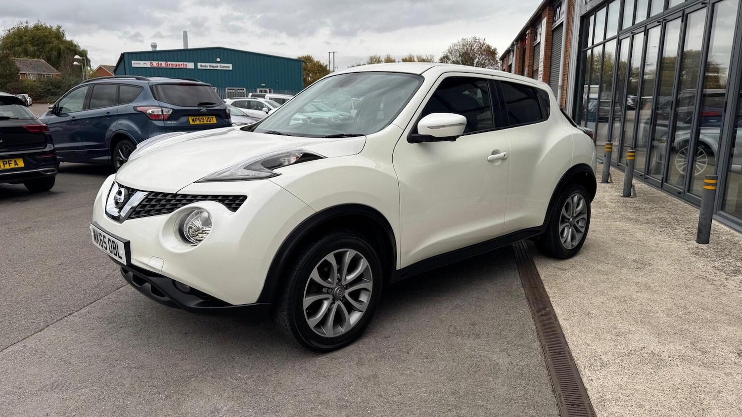 Used Nissan Juke 2015 for sale - 76588449: Photo 3