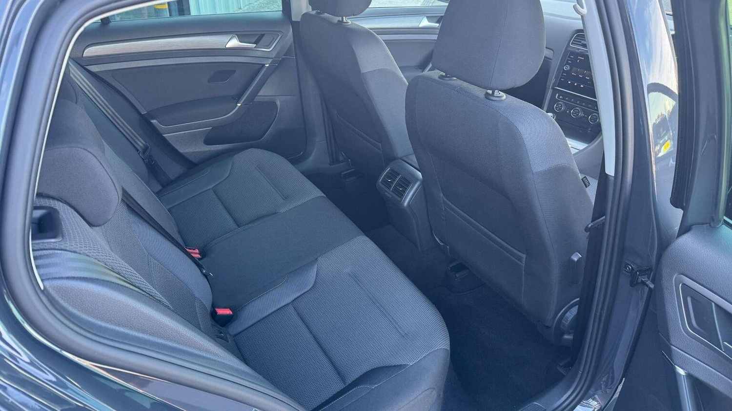 Used Volkswagen Golf 2019 for sale - 76178982: Photo 13