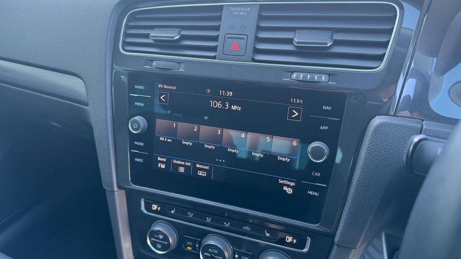 Used Volkswagen Golf 2019 for sale - 76178982: Photo 19