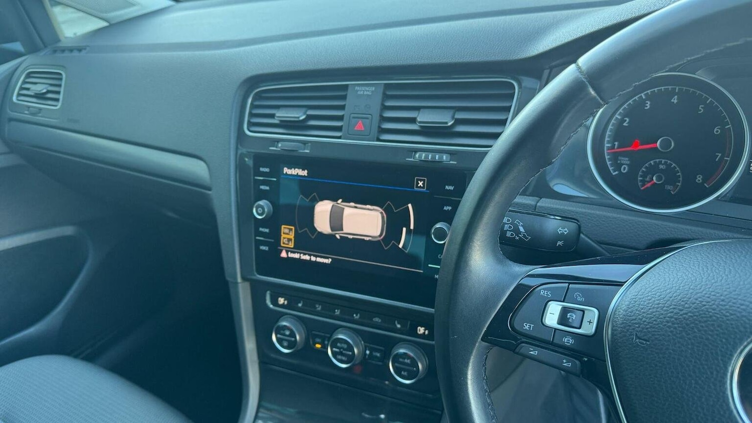 Used Volkswagen Golf 2019 for sale - 76178982: Photo 8