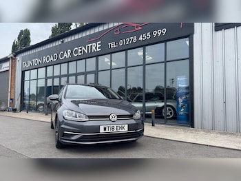 Used Volkswagen Golf 2018 for sale - 75567140: Photo