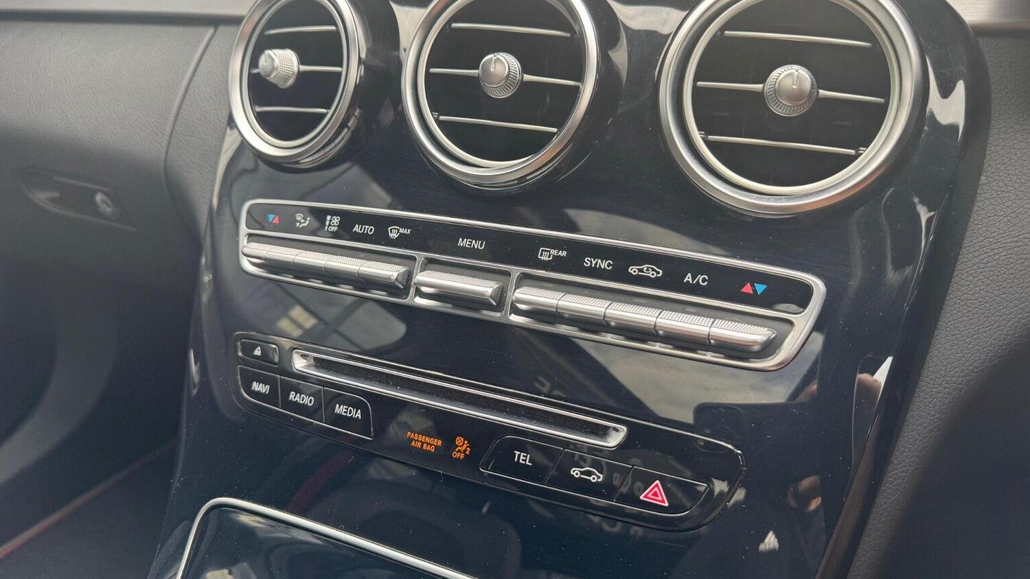 Used Mercedes-Benz C-Class 2018 for sale - 76096965: Photo 12
