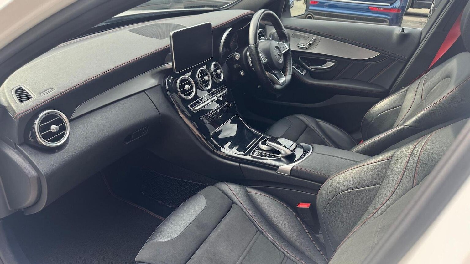 Used Mercedes-Benz C-Class 2018 for sale - 76096965: Photo 24