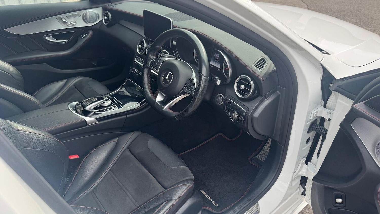 Used Mercedes-Benz C-Class 2018 for sale - 76096965: Photo 7