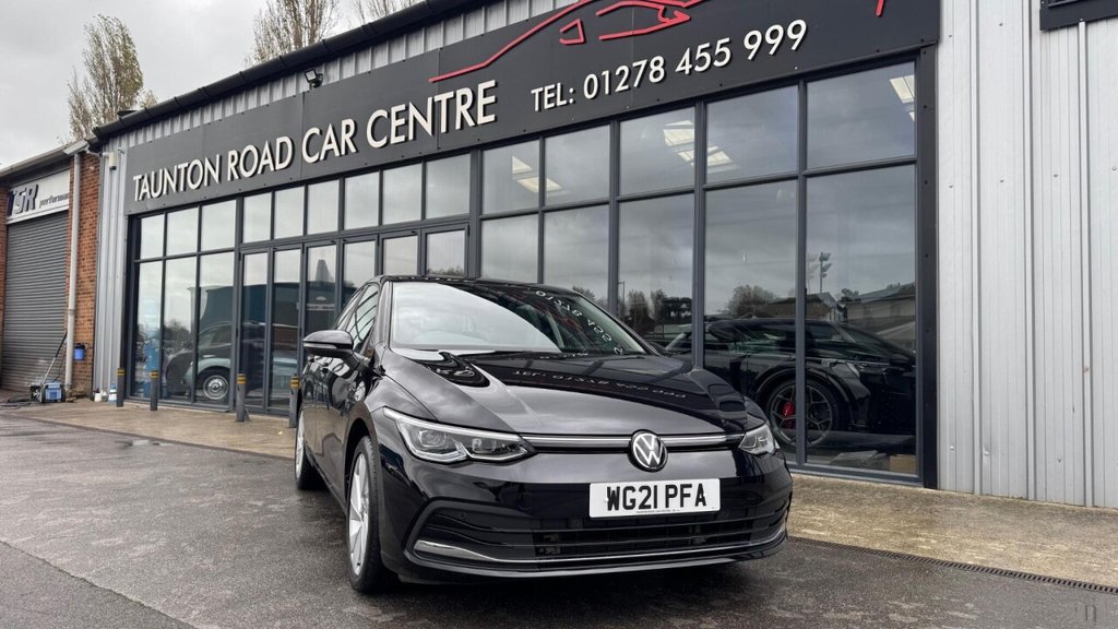 Used Volkswagen Golf 2021 for sale - 76821122: Photo 1