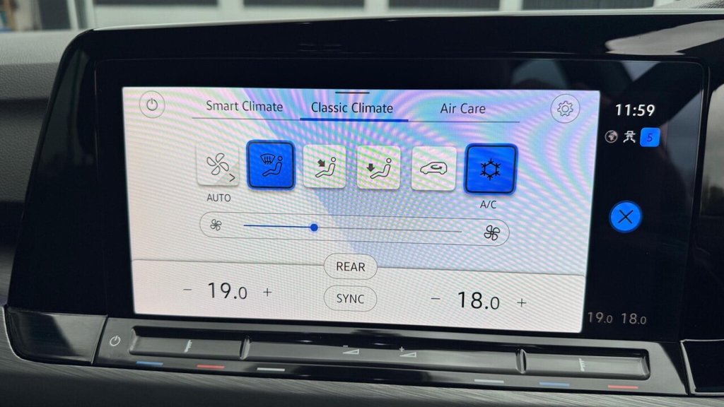 Used Volkswagen Golf 2021 for sale - 76821122: Photo 20