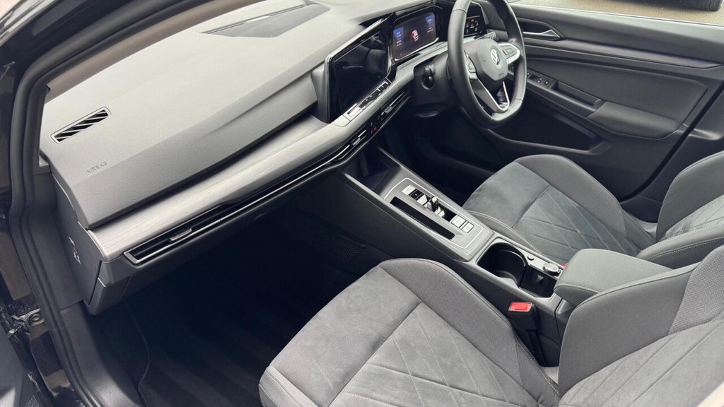 Used Volkswagen Golf 2021 for sale - 76821122: Photo 25