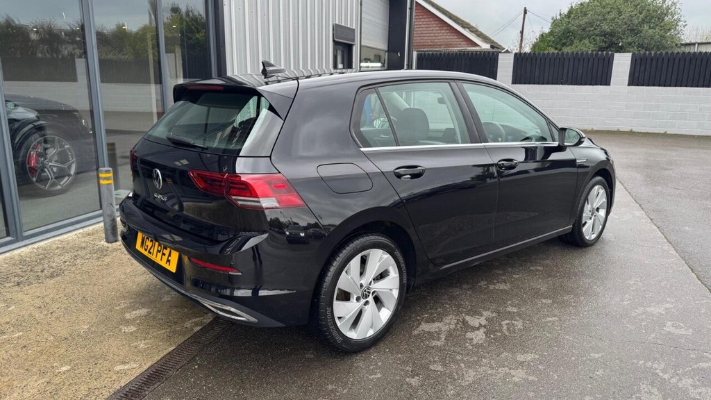 Used Volkswagen Golf 2021 for sale - 76821122: Photo 6