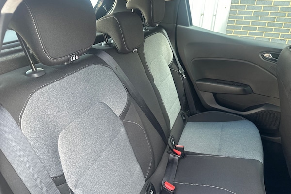 Used Renault Clio 2024 for sale - 74579525: Photo 28