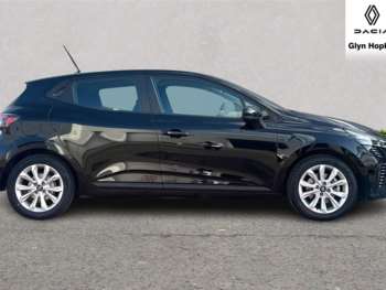 Used Renault Clio 2024 for sale - 74579525: Photo