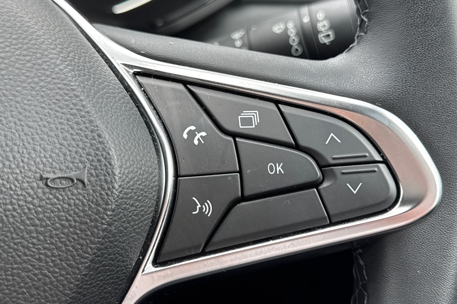 Used Renault Captur 2023 for sale - 75910548: Photo 22