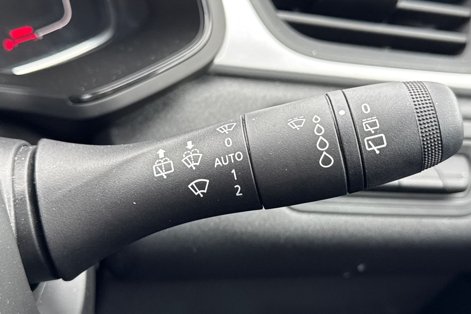 Used Renault Captur 2023 for sale - 75910548: Photo 26