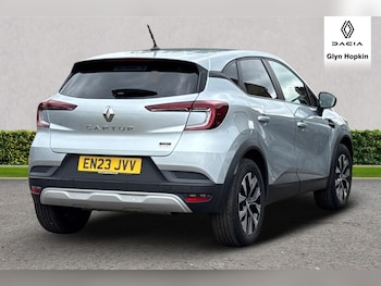 Used Renault Captur 2023 for sale - 75910548: Photo