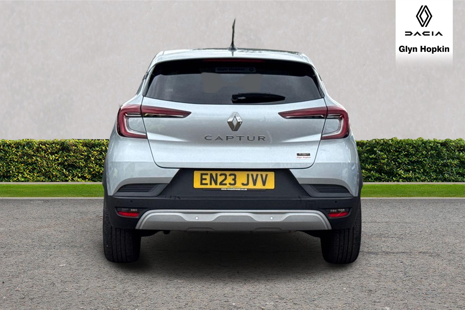 Used Renault Captur 2023 for sale - 75910548: Photo 4