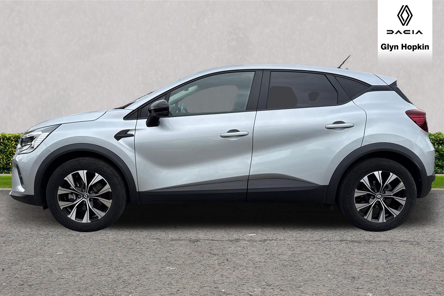 Used Renault Captur 2023 for sale - 75910548: Photo 6