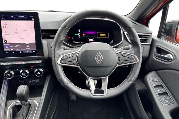 Used Renault Clio 2024 for sale - 75722343: Photo 11