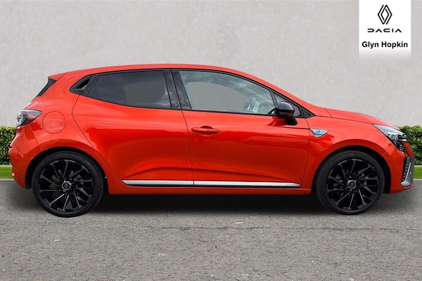 Used Renault Clio 2024 for sale - 75722343: Photo 2