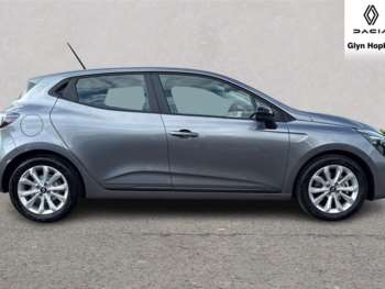 Used Renault Clio 2025 for sale - 74805231: Photo