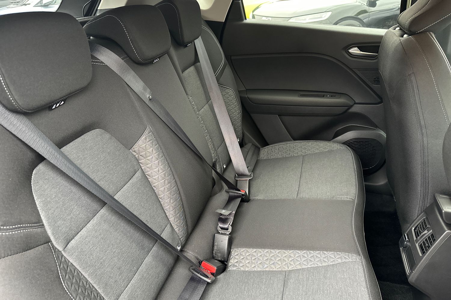 Used Renault Captur 2023 for sale - 75910453: Photo 29