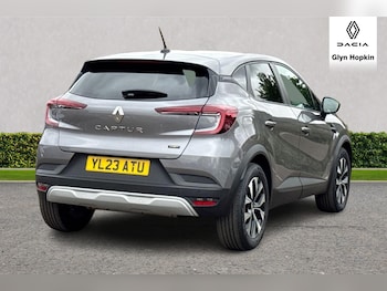 Used Renault Captur 2023 for sale - 75108395: Photo