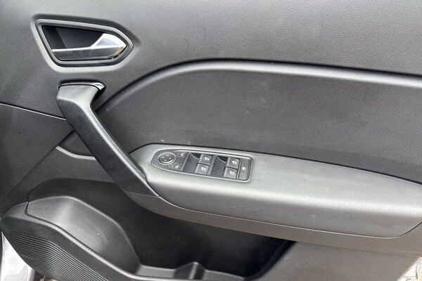 Used Renault Captur 2023 for sale - 75333233: Photo 16
