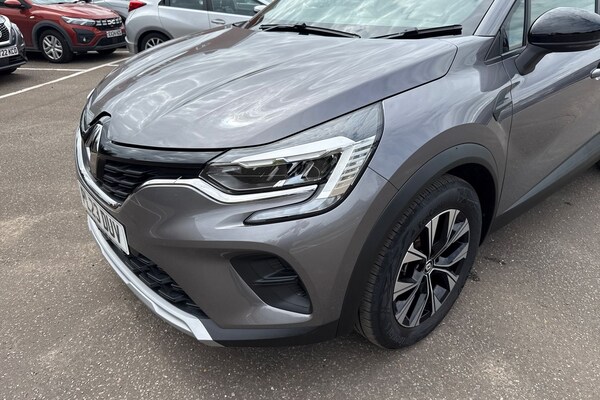 Used Renault Captur 2023 for sale - 75333233: Photo 29