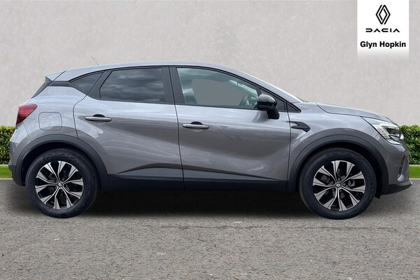 Used Renault Captur 2023 for sale - 75333233: Photo 2