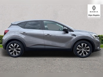 Used Renault Captur 2023 for sale - 75333233: Photo