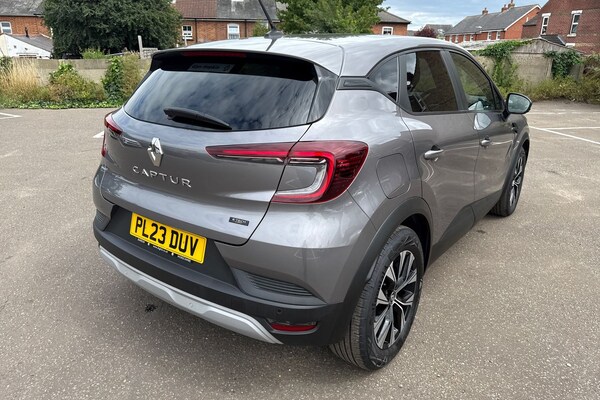 Used Renault Captur 2023 for sale - 75333233: Photo 32