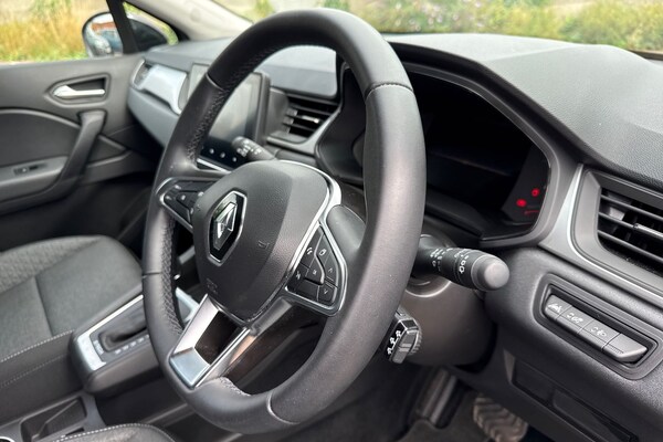 Used Renault Captur 2023 for sale - 75333233: Photo 37