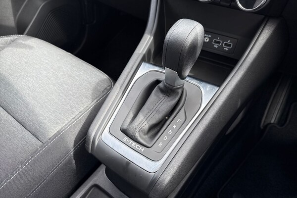 Used Renault Captur 2023 for sale - 75333233: Photo 40