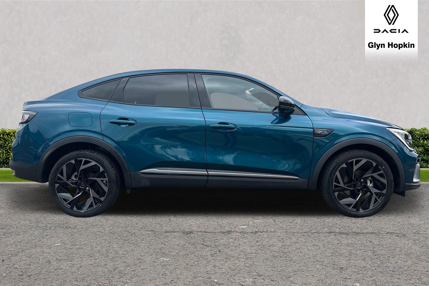 Used Renault Arkana 2023 for sale - 75886776: Photo 2