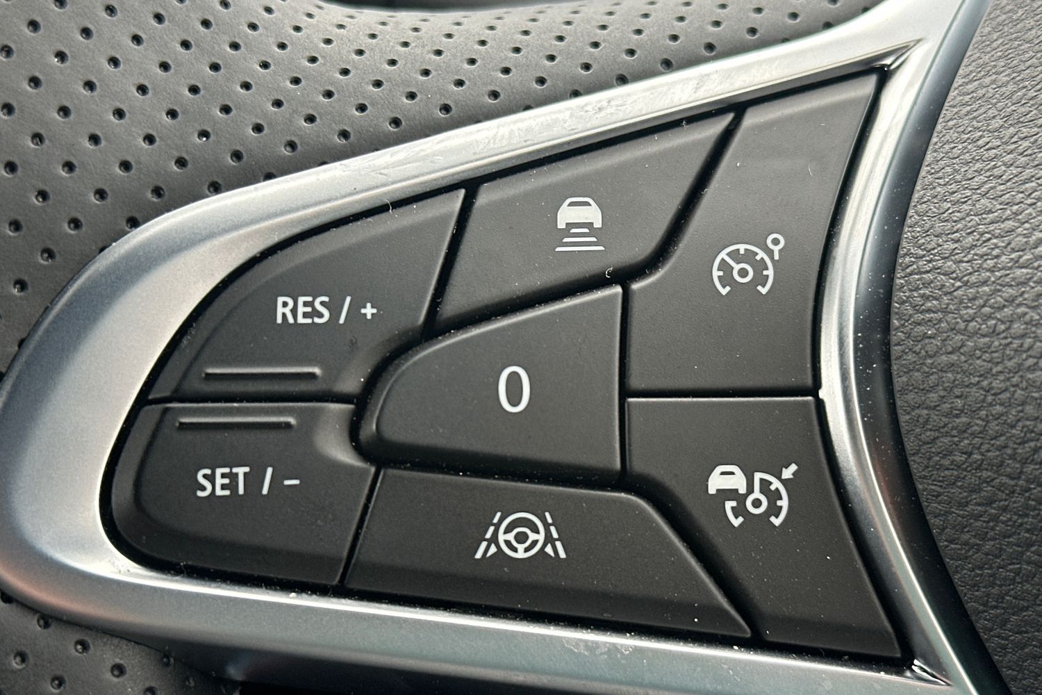 Used Renault Arkana 2023 for sale - 75886776: Photo 21