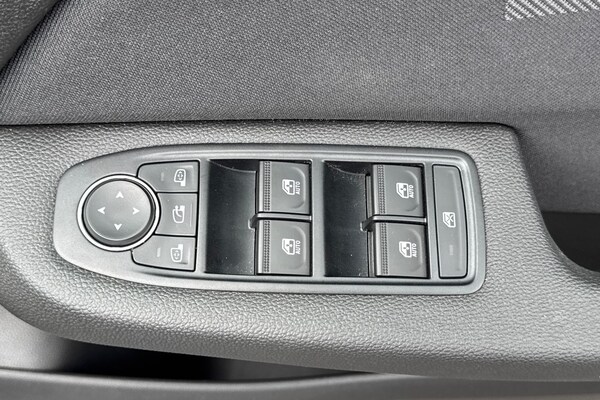 Used Renault Clio 2025 for sale - 75735061: Photo 16