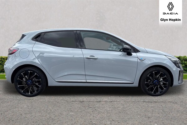 Used Renault Clio 2025 for sale - 75735061: Photo 2