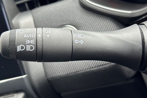 Used Renault Clio 2025 for sale - 75735061: Photo 31
