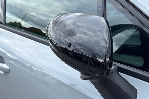 Used Renault Clio 2025 for sale - 75735061: Photo 35