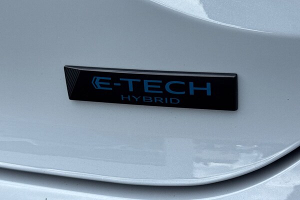 Used Renault Clio 2025 for sale - 75735061: Photo 40